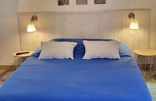 Beaufort Lit Et Petit-Déjeuner | Chambre d'hôtes, La Maison Millésime, Chambre Méditerranée