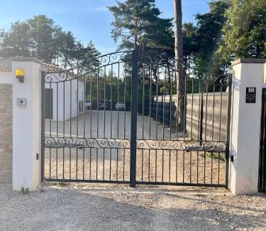 Plan-d'Aups-Sainte-Baume Lit Et Petit-Déjeuner | Chambre d hôtes LA MANDALA
