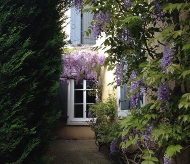 Besancon Lit Et Petit-Déjeuner | Chambre d'Hôtes La Villa Molina