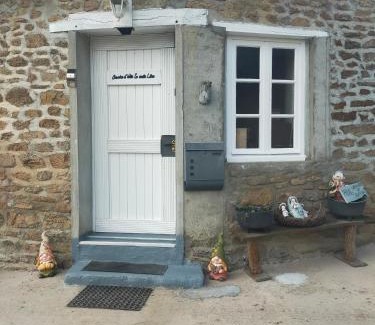 Crozant Lit Et Petit-Déjeuner | Chambre d'hôtes Se Sentir Libre Châtaigne