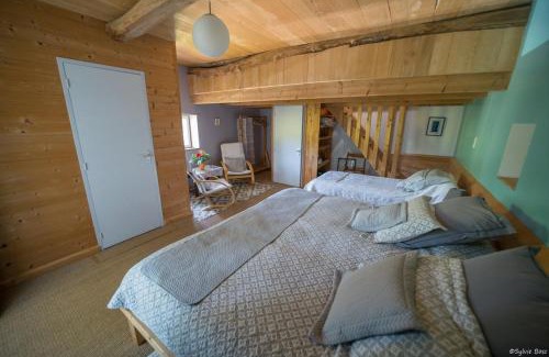 Saint-Andre-de-Najac Maison | Chambre d'hotes La Source Aveyron