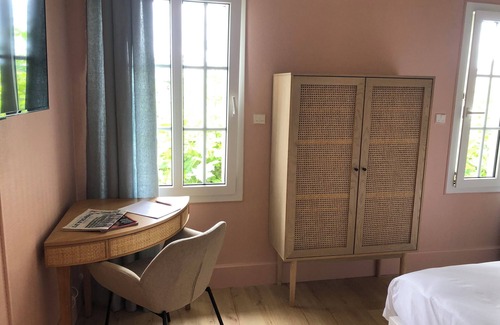 Laplume Lit Et Petit-Déjeuner | Chambre d'hôtes à Laplume dans un domaine avec grande piscine proche d'Agen