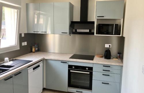 Vaires-sur-Marne Maison | Chambre dans une maison en Colocation proche paris et Disney Room in shared house