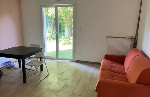 Vaires-sur-Marne Maison | Chambre dans une maison en Colocation proche paris et Disney Room in shared house