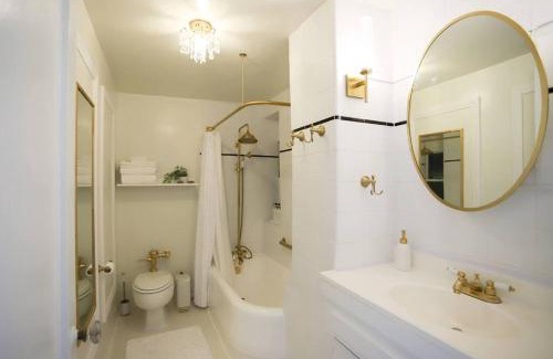 East Village Appartement | Chambre de Bonne in Downtown Long Beach