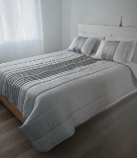 Monthey Maison | chambre enjoyed privé espaces communs à partager