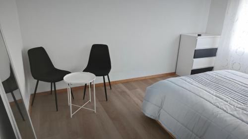 Monthey Maison | chambre enjoyed privé espaces communs à partager