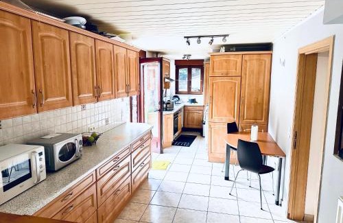 Cuesmes Maison | Chambre et SDD privées dans une maison partagée avec des résidents