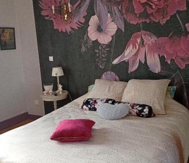 Questrecques Lit Et Petit-Déjeuner | Chambre Fleur de Lys