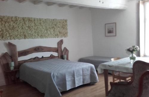 Colombey-les-deux-Eglises Lit Et Petit-Déjeuner | Chambres d'hotes la Fromagerie du Relais Postal Royal