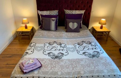 Corcoue-sur-Logne Lit Et Petit-Déjeuner | Chambre d'hôtes Sous Les Grands Chênes LOVE