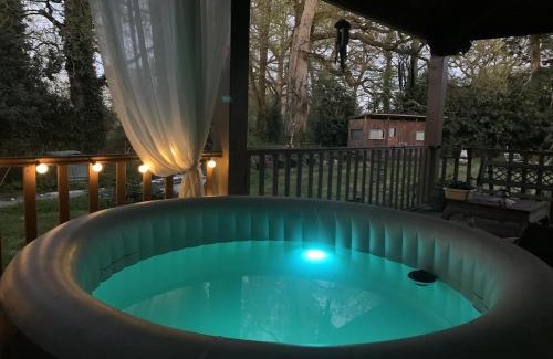 Corcoue-sur-Logne Lit Et Petit-Déjeuner | Chambre d'hôtes Sous Les Grands Chênes LOVE