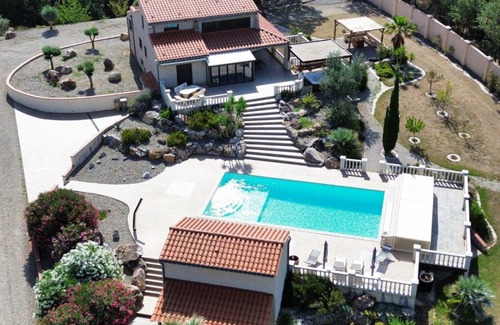 Saint-Genis Maison | Chambre d'hôte à la villa René