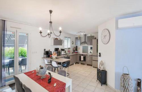 Saint-Medard-de-Guizieres Lit Et Petit-Déjeuner | Chambre zen