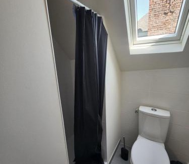 Saint-Nicolas-d'Aliermont Lit Et Petit-Déjeuner | chambre orange