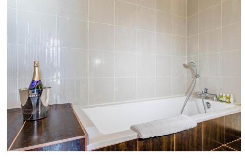 Les Deux Alpes Hôtel | Chambre Hôtel Ibiza Spa - Hammam - Jacuzzis - Piscine Chauffée