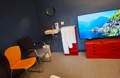 Morges Maison | Chambre indépendante à louer avec lit double, WC et salle de bain privatifs