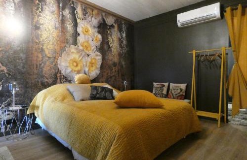 Janville Lit Et Petit-Déjeuner | Chambre Japonaise avec Lit King-Size en Maison d'Hôtes, Proche Autoroute A10, Chartres et Orléans - FR-1-581-111
