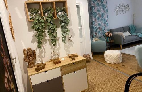 Ille-sur-Tet Maison | Chambre jungle chez l habitant