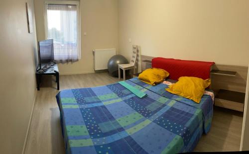 Limoges Maison | Chambre lumineuse Au calme avec place de parking privé