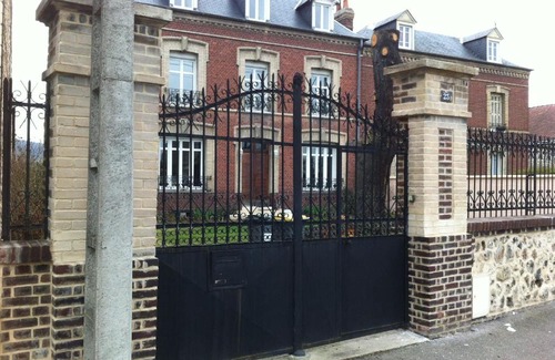Saint-Aubin-Les-Elbeuf Maison | Chambre meublée
