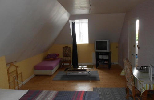 Saint-Aubin-Les-Elbeuf Maison | Chambre meublée