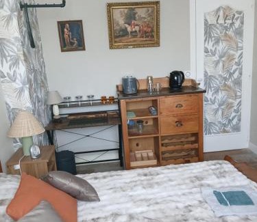 Esvres Maison | Chambre " Nid Cosy " Charme et Détente chez Fred
