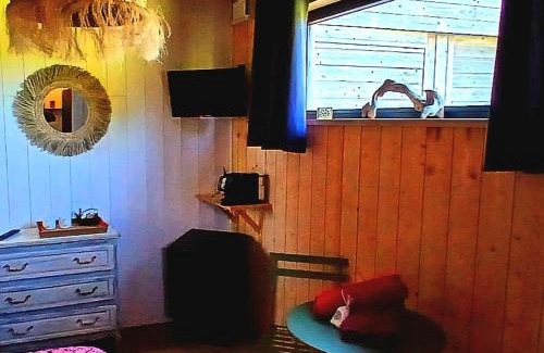 Scaer Lit Et Petit-Déjeuner | Chambre paisible avec jardin à la campagne en Finistère sud