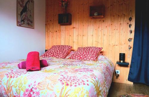 Scaer Lit Et Petit-Déjeuner | Chambre paisible avec jardin à la campagne en Finistère sud