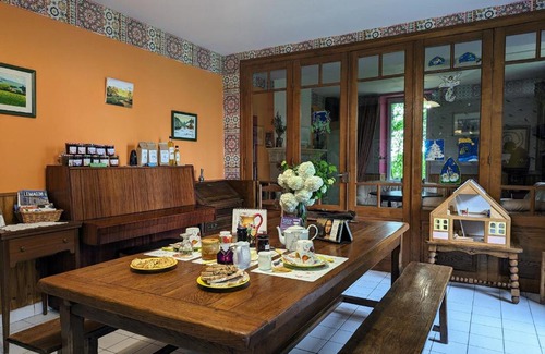 Pellevoisin Lit Et Petit-Déjeuner | Chambre "Pommier" au calme en maison d'hôtes près des châteaux - FR-1-591-487