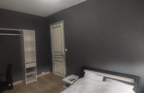 Lille Sud Maison | Chambre privé dans une maison avec terrasse et jardin salles de bain partagées