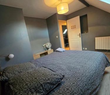 Le Mesnil-Amelot Maison | Chambre privée à 10min de Roissy CDG, au Calme, Parking gratuit