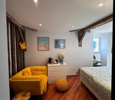 Domagne Maison | Chambre privée avec salle de bain
