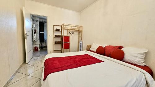 Stains Appartement | Chambre privée dans logement partagé, Marry me Paris & Stade de France