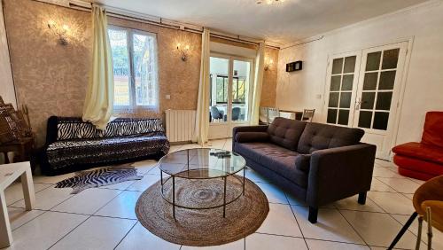 Stains Appartement | Chambre privée dans logement partagé, Pepsy Blue cozy Paris & Stade de France