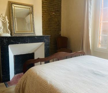 Carbonne Maison | Chambre privée dans maison de ville du XVIIIe siècle