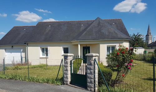 Vernantes Maison | Chambre privée des 2 Clochers