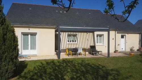 Vernantes Maison | Chambre privée des 2 Clochers