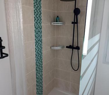 Bouffere Maison | Chambre privée