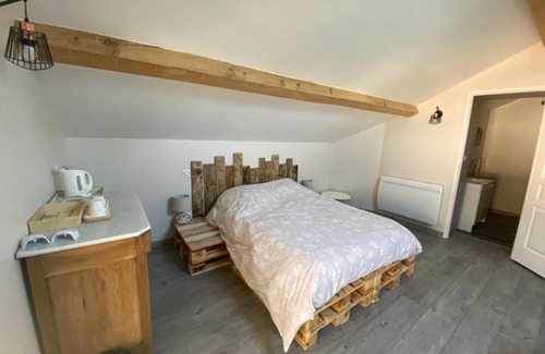 Fontainebrux Lit Et Petit-Déjeuner | Chambre privative chez Toutoune