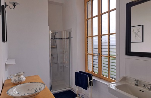 Agy Lit Et Petit-Déjeuner | Chambre Sibylle, château d'Agy