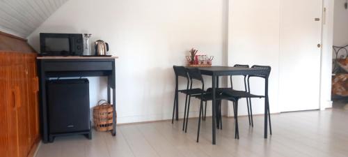 Chennevieres-sur-Marne Maison | Chambre spacieuse avec jardin