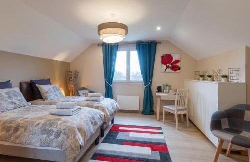 Vyans-le-Val Lit Et Petit-Déjeuner | Chambre spacieuse avec sauna et vélos électriques à Vyans-le-Val - FR-1-583-264