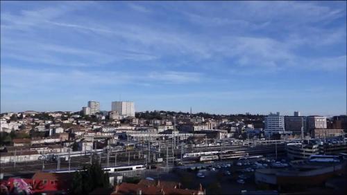 Toulouse East Maison | Chambre & table d'hôte à 5 min de la gare Matabiau