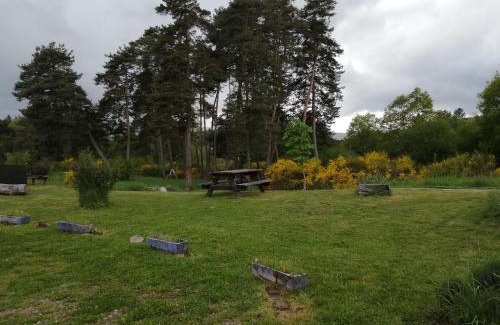 Saint-Julien-la-Vetre Lit Et Petit-Déjeuner | Chambre tranquille avec salle de bain privative