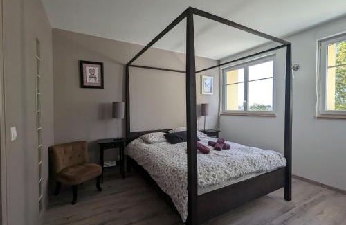 Fontguenand Lit Et Petit-Déjeuner | Chambres avec table d'hôtes en Berry, proche Zoo de Beauval, parking - FR-1-591-706