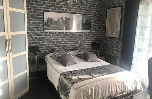 Saint-Andre-de-la-Roche Maison | Chambres chez l'habitant Villa l'Île aux Anges