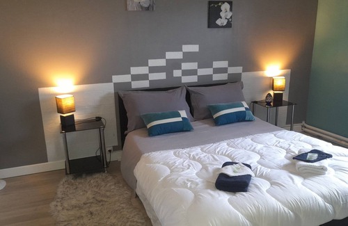 Bazouges-la-Perouse Lit Et Petit-Déjeuner | Chambres d'hôtes D M - 2 CH. 2 à 4 Pers