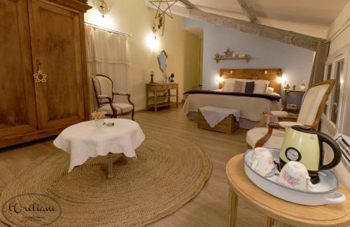 Chateauneuf-de-Gadagne Lit Et Petit-Déjeuner | CHAMBRES D'HÔTES L'Oréliane en Provence Adults Only