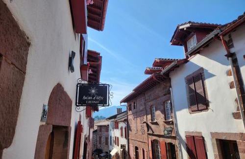 Saint-Jean-Pied-de-Port Lit Et Petit-Déjeuner | Chambres d'Hôtes Maison E.Bernat